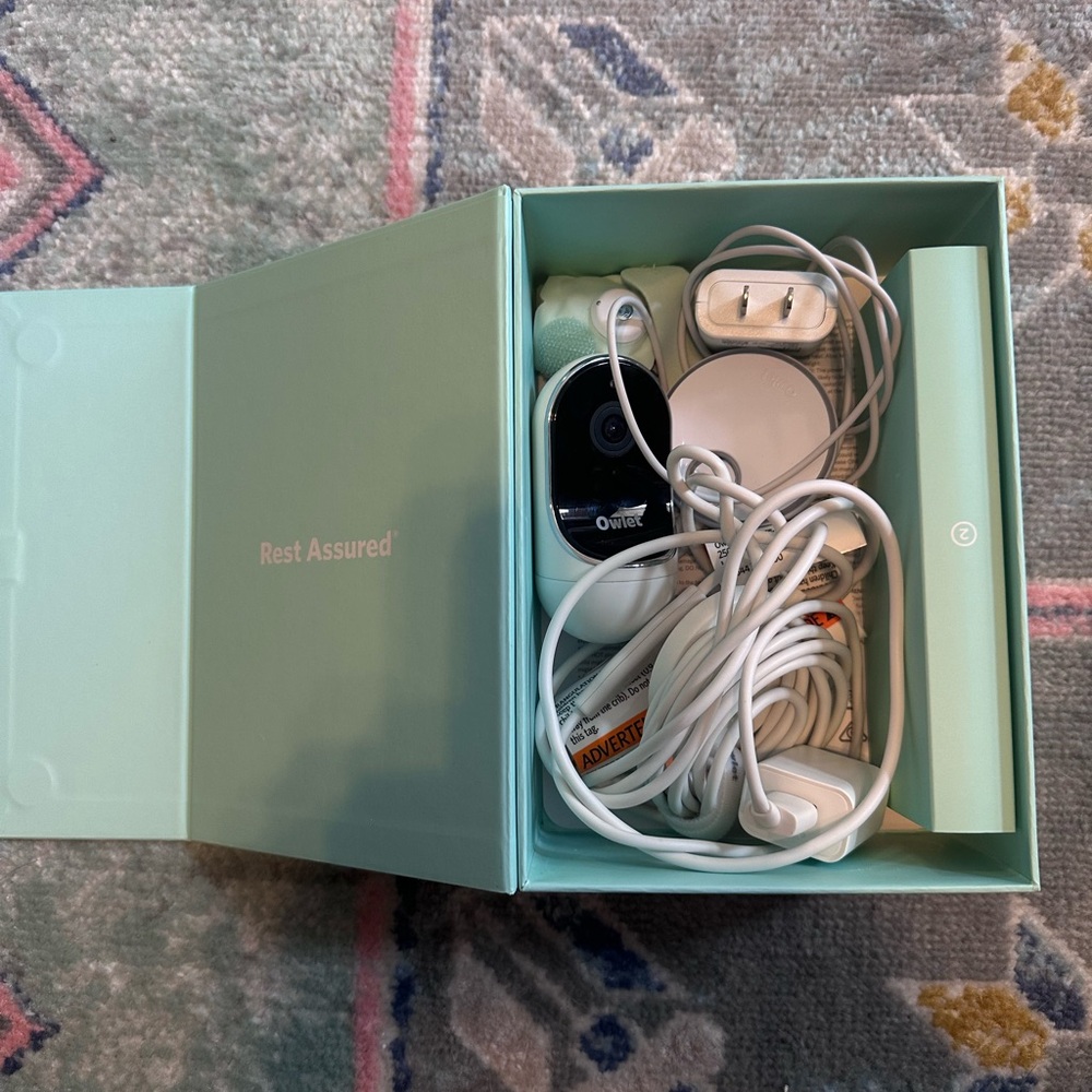 Owlet smart baby monitor and dream sock
